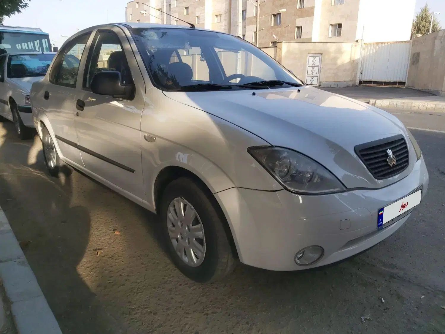 تیبا صندوق دار SX - 1396