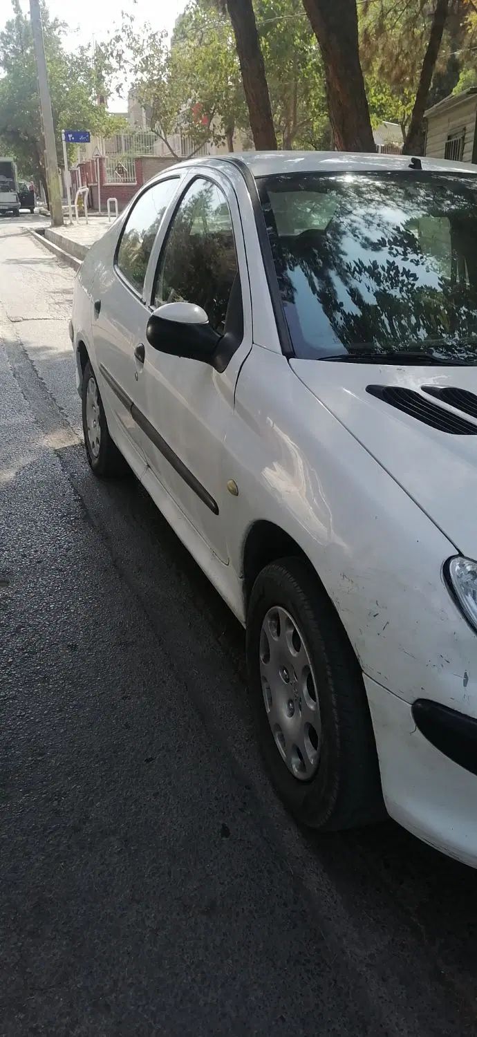 پژو ۲۰۶ صندوق دار v8 - 1391