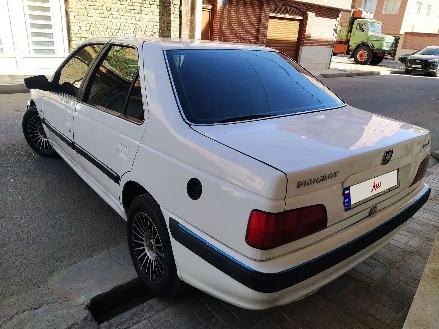 پژو پارس سال - 1392