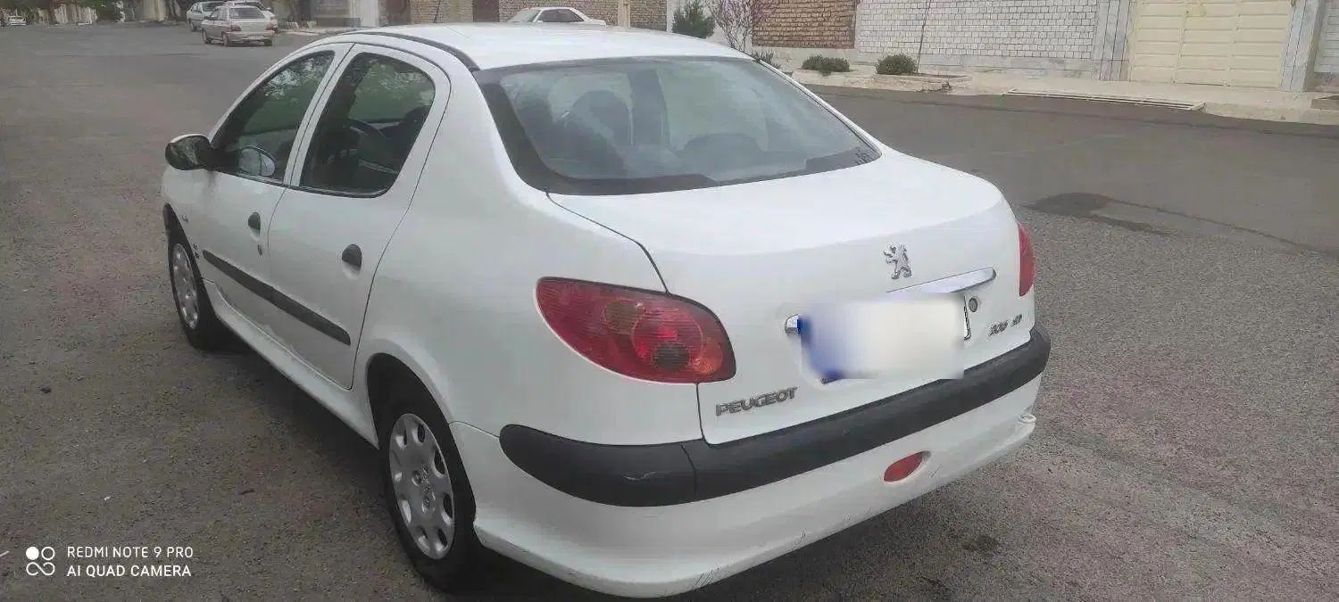 پژو ۲۰۶ صندوق دار v8 - 1394