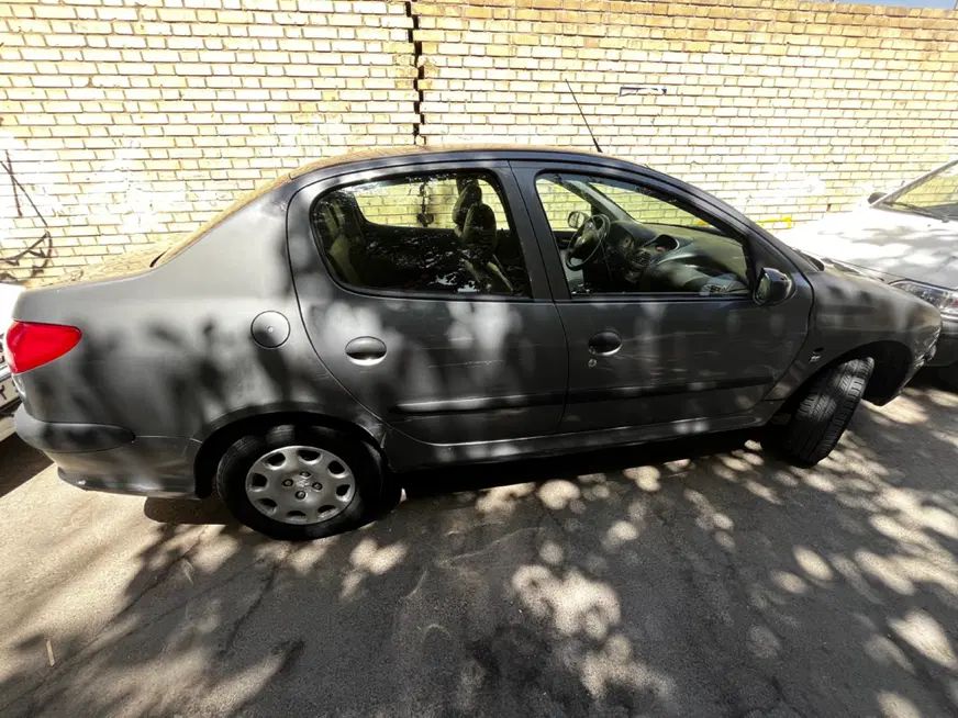 پژو ۲۰۶ صندوق دار v8 - 1394