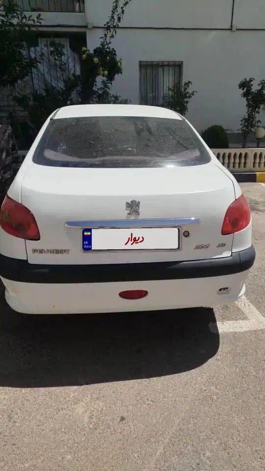 پژو ۲۰۶ صندوق دار v8 - 1392