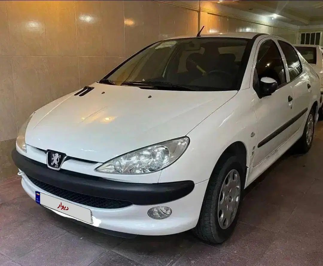 پژو ۲۰۶ صندوق دار v8 - 1391