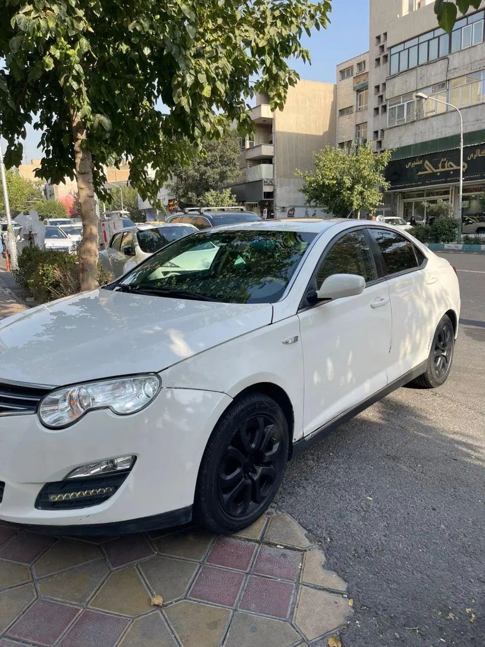 ام جی 550 اتوماتیک - 2010