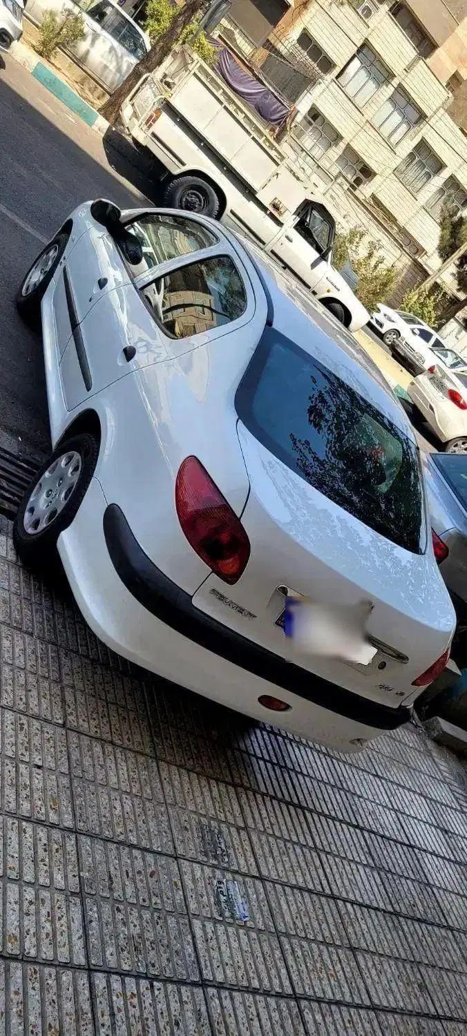 پژو ۲۰۶ صندوق دار v8 - 1396