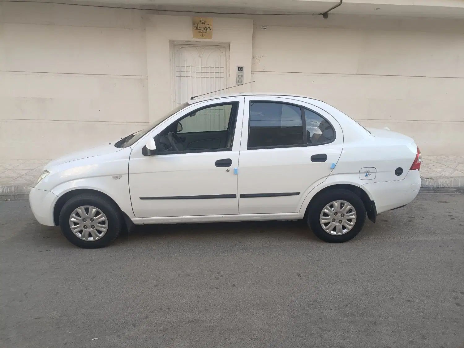 تیبا صندوق دار SX - 1401