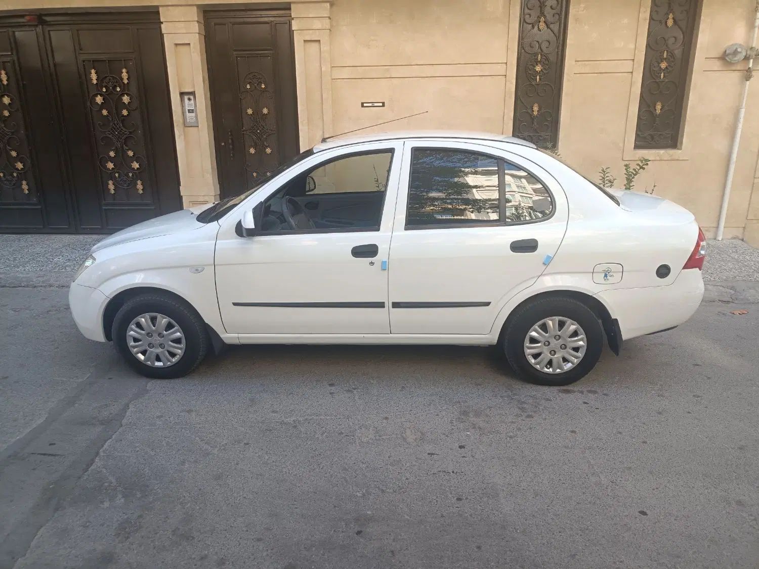 تیبا صندوق دار SX - 1401