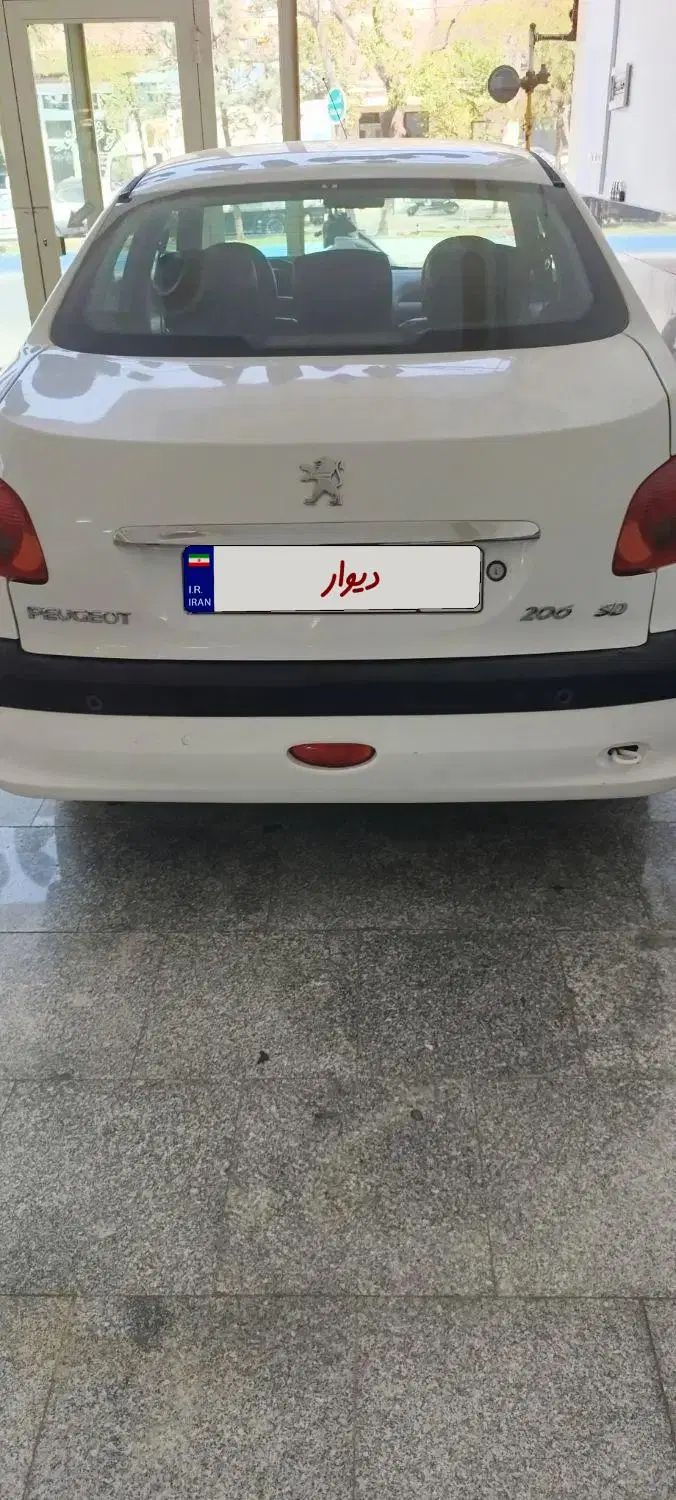پژو ۲۰۶ صندوق دار v8 - 1396