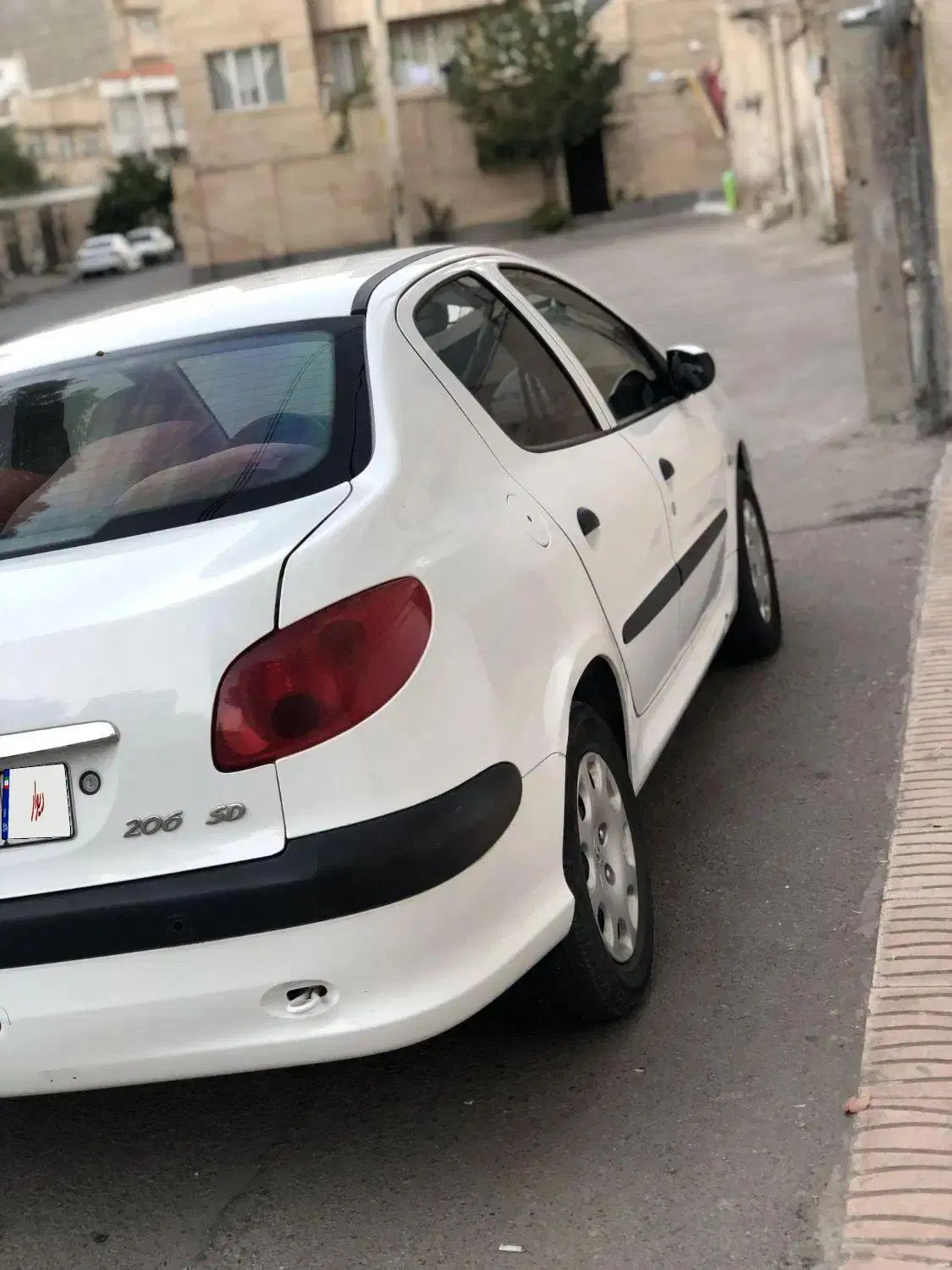 پژو ۲۰۶ صندوق دار v8 - 1396