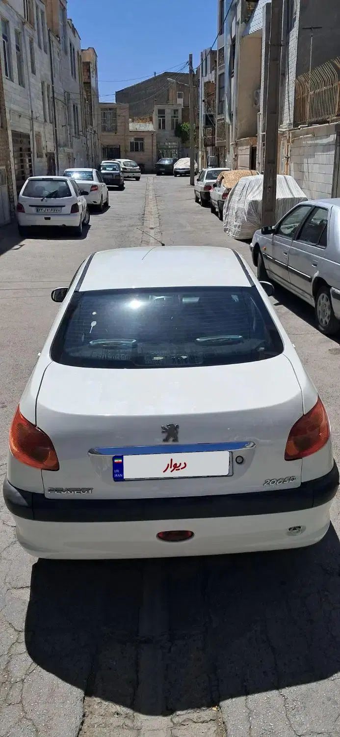 پژو ۲۰۶ صندوق دار v8 - 1388