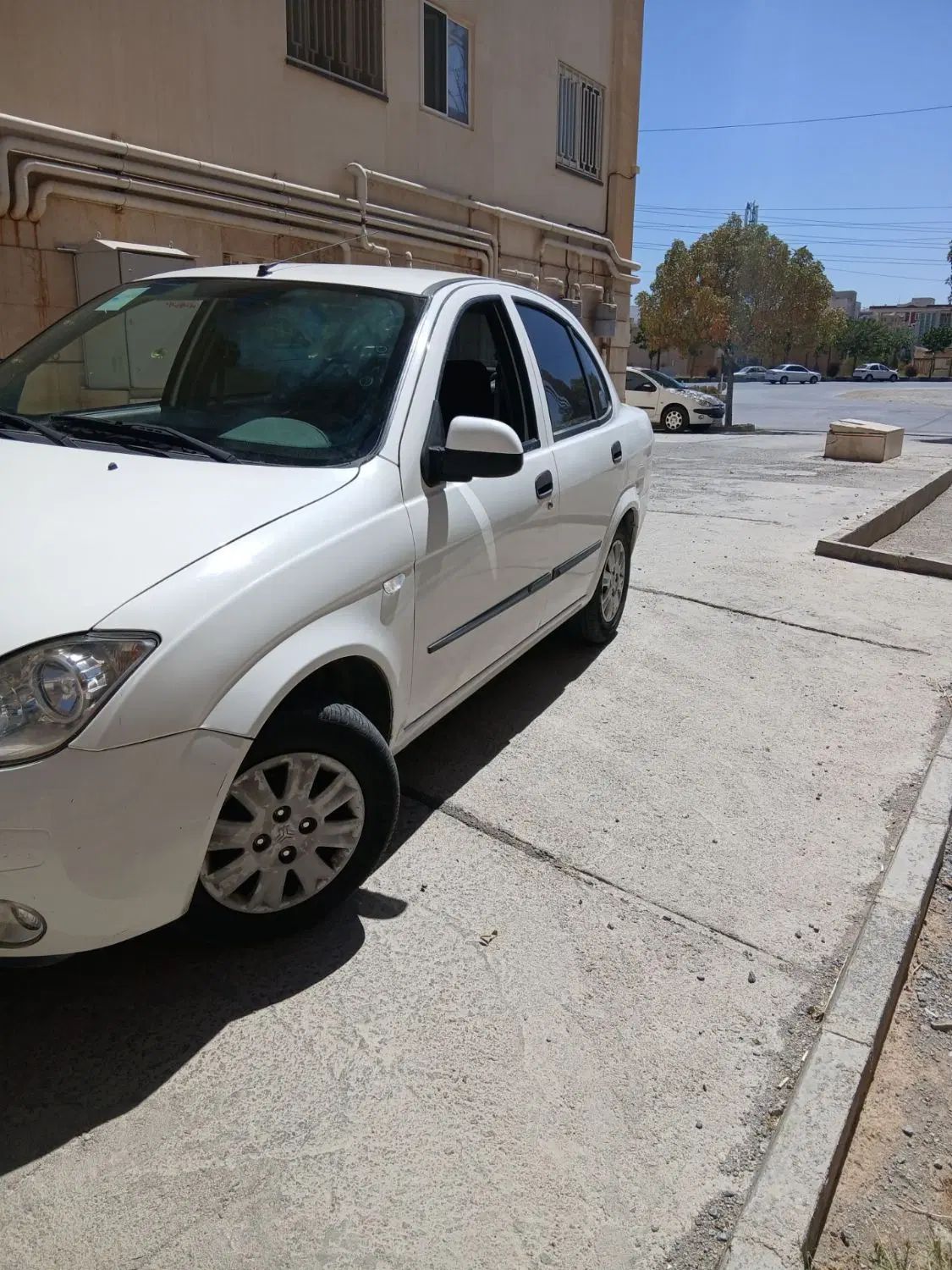 تیبا صندوق دار SX - 1400