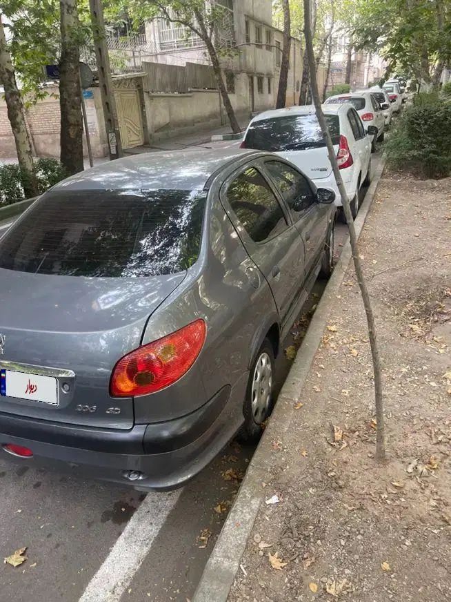 پژو ۲۰۶ صندوق دار v8 - 1394