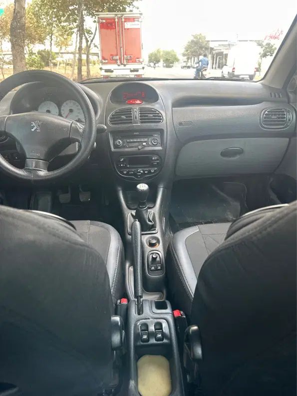 پژو ۲۰۶ صندوق دار v8 - 1397