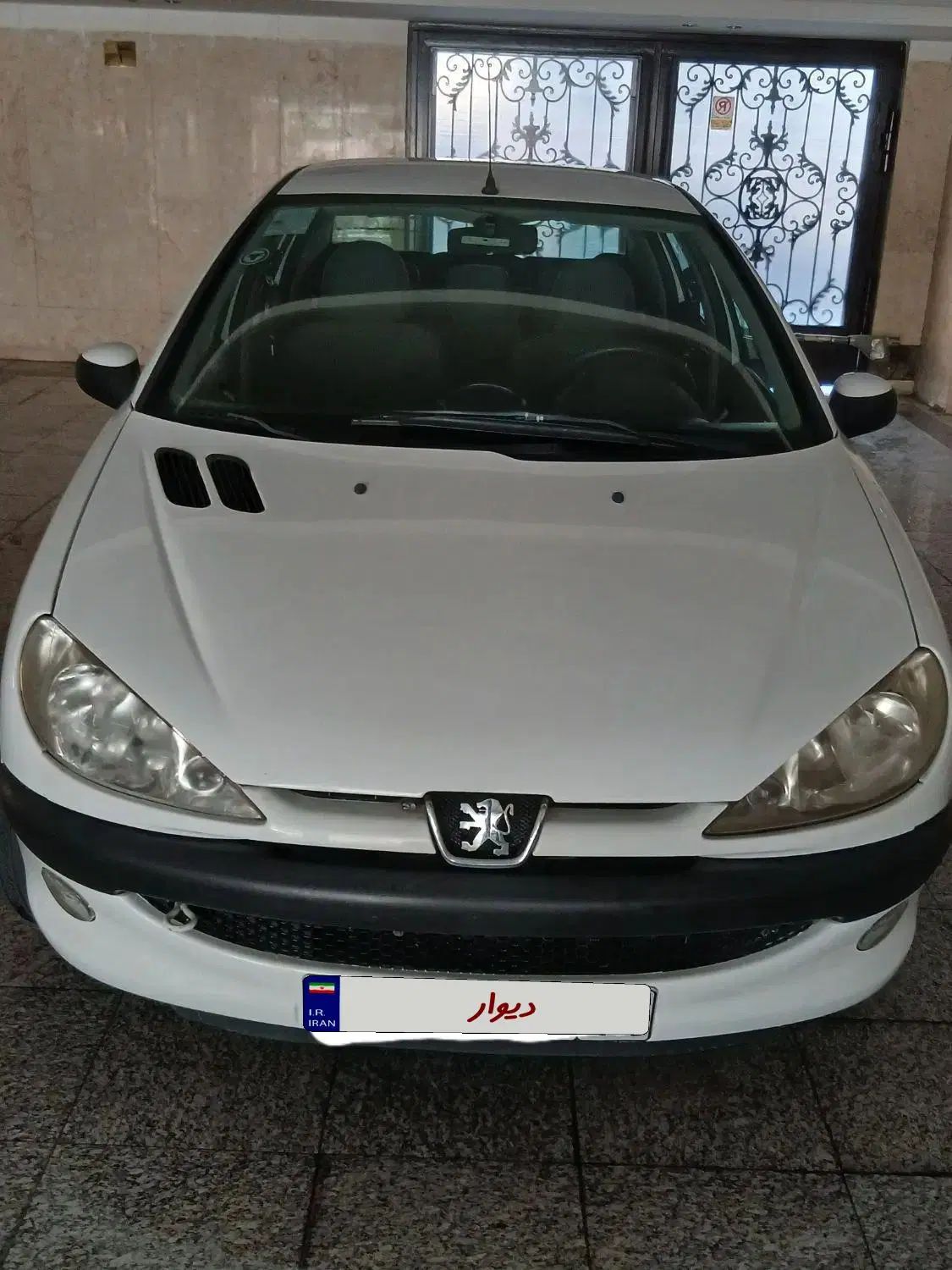 پژو ۲۰۶ صندوق دار v8 - 1398