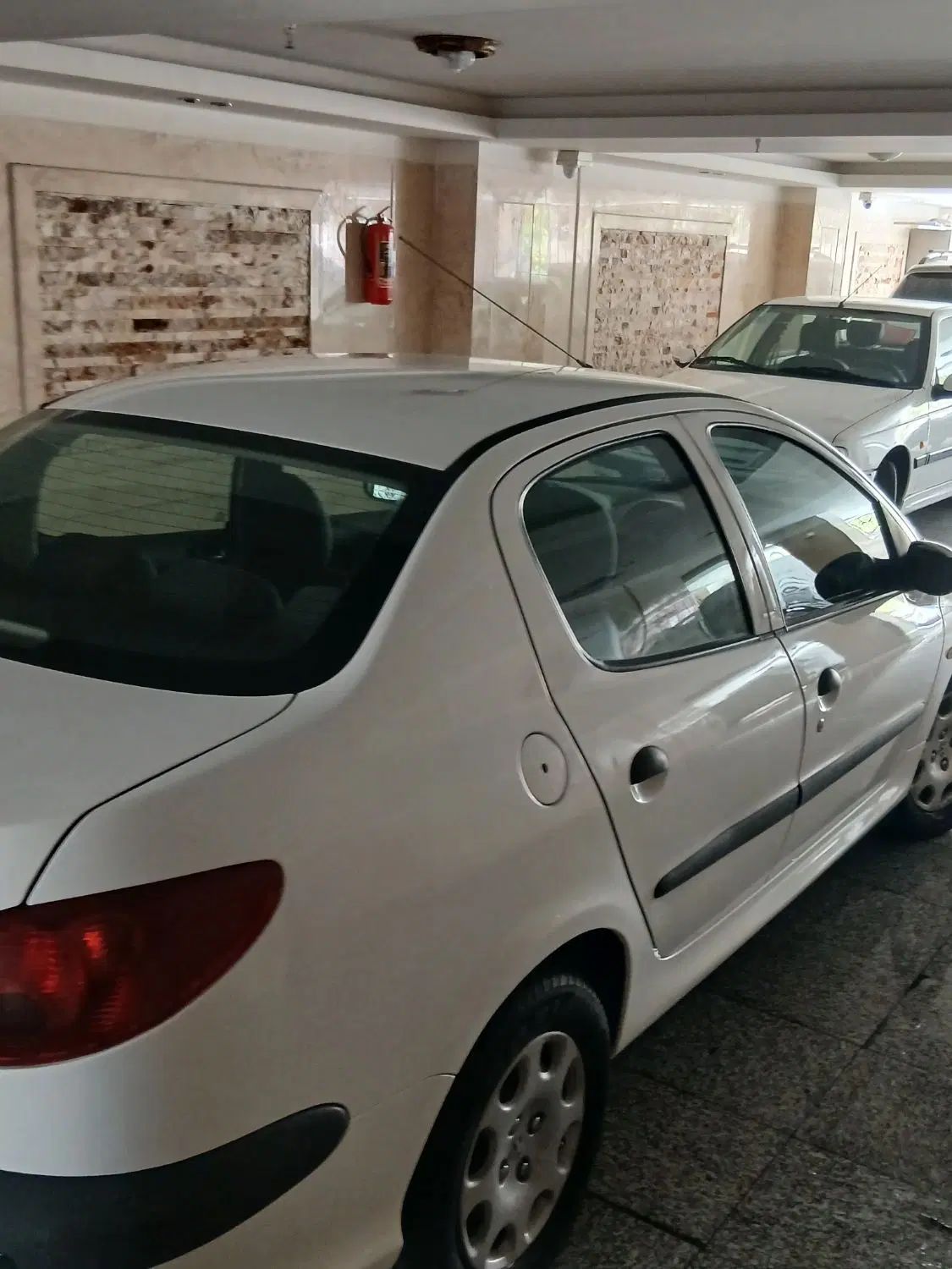 پژو ۲۰۶ صندوق دار v8 - 1398