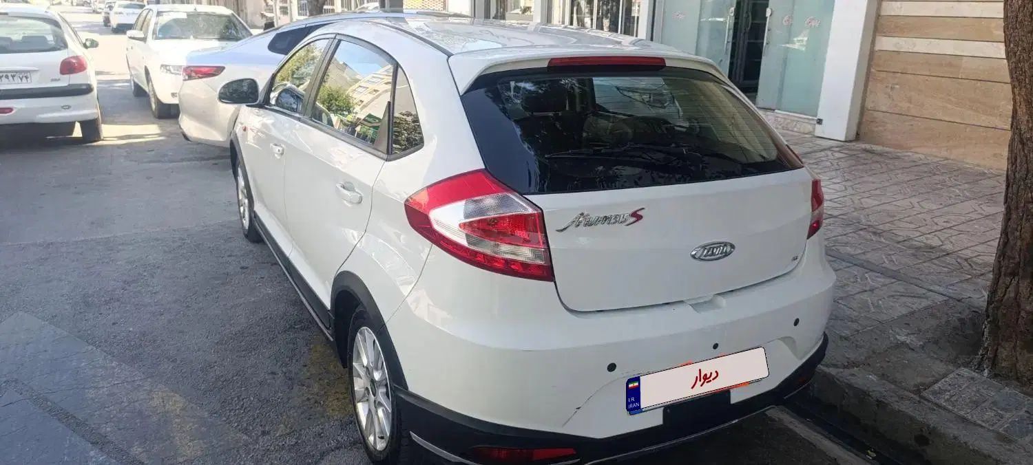 ام وی ام 315 هاچ بک اسپرت لاکچری - 1395