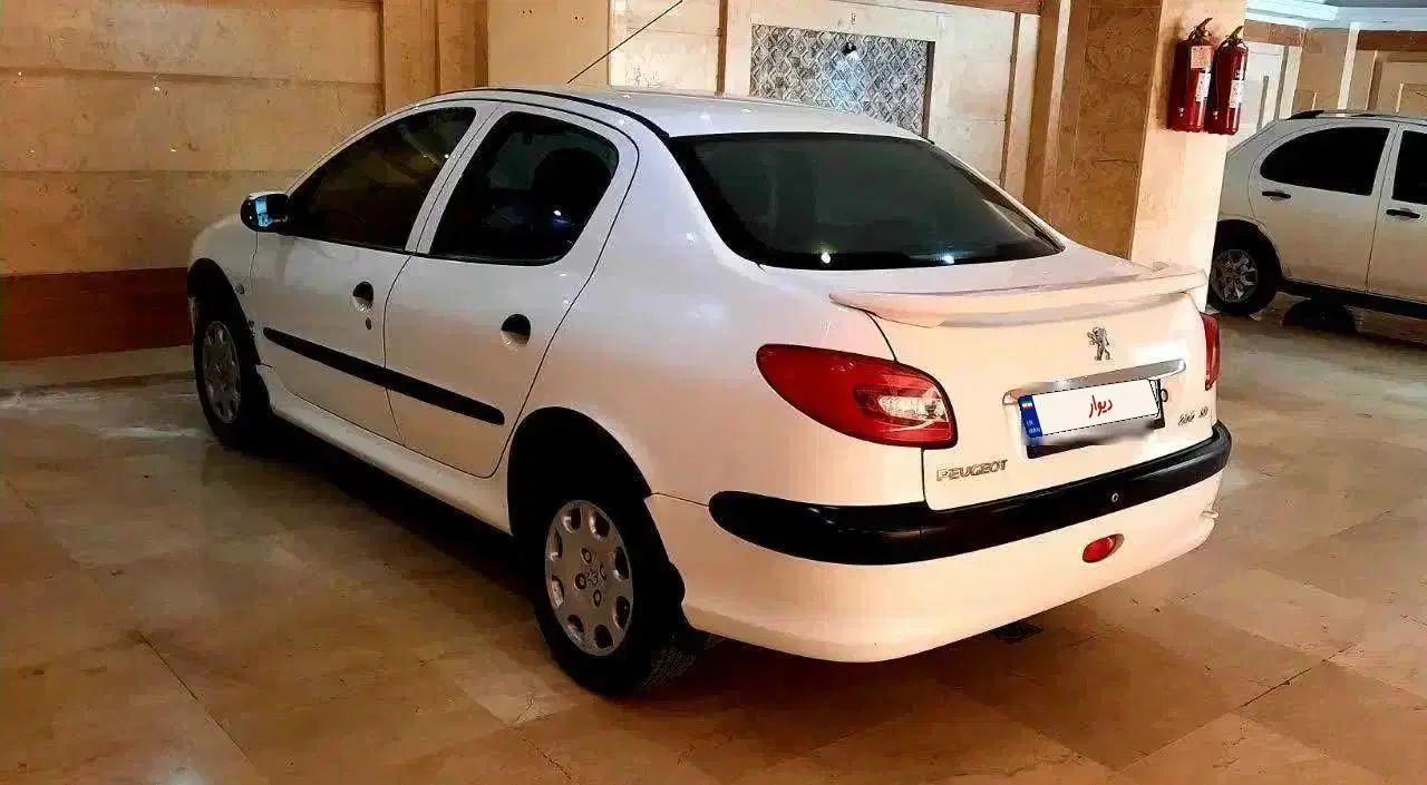 پژو ۲۰۶ صندوق دار v8 - 1396