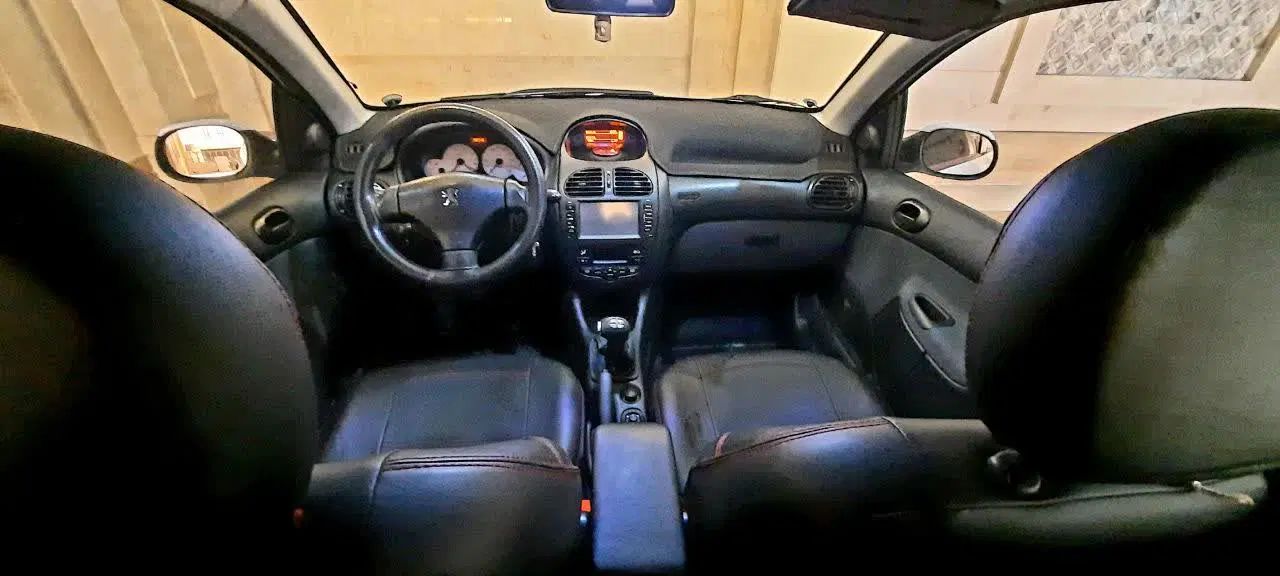 پژو ۲۰۶ صندوق دار v8 - 1396