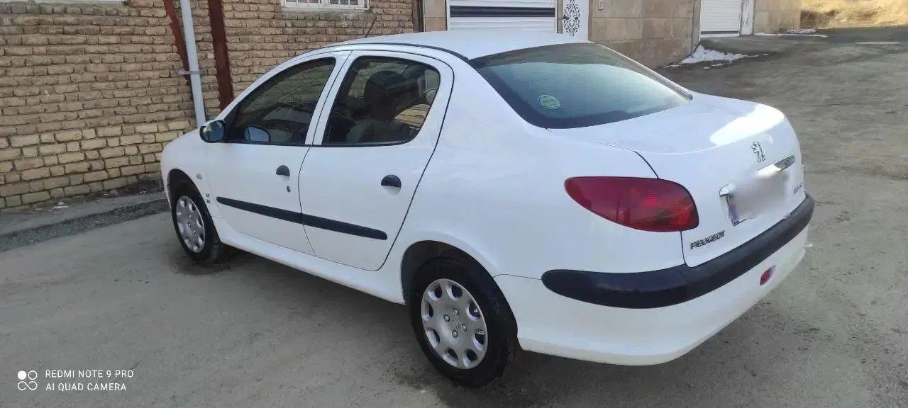پژو ۲۰۶ صندوق دار v8 - 1397