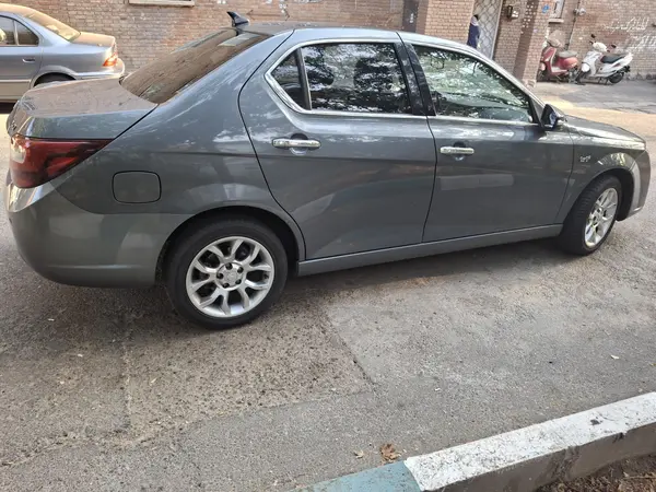 دنا پلاس توربو اتوماتیک - 1401
