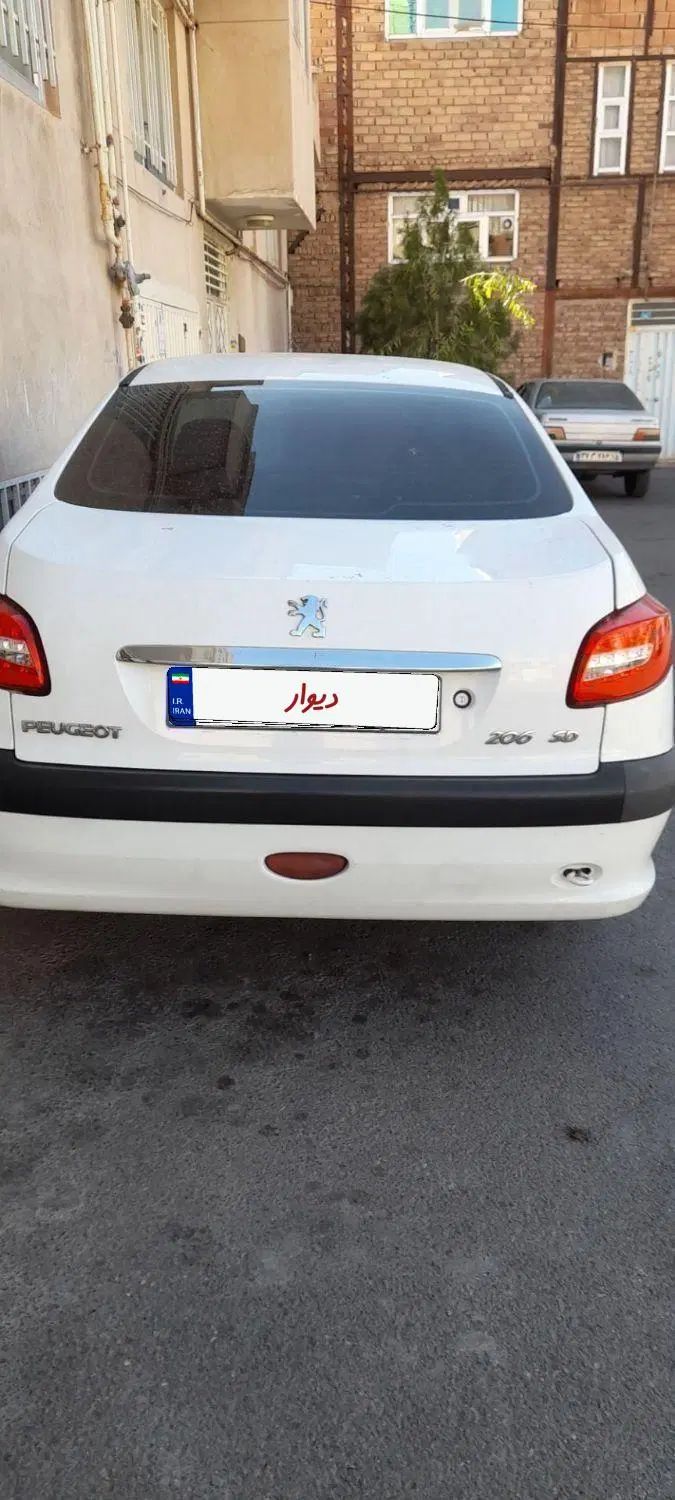 پژو ۲۰۶ صندوق دار v8 - 1392