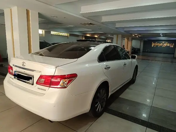 خودرو لکسوس، ES آگهی ann_20292242