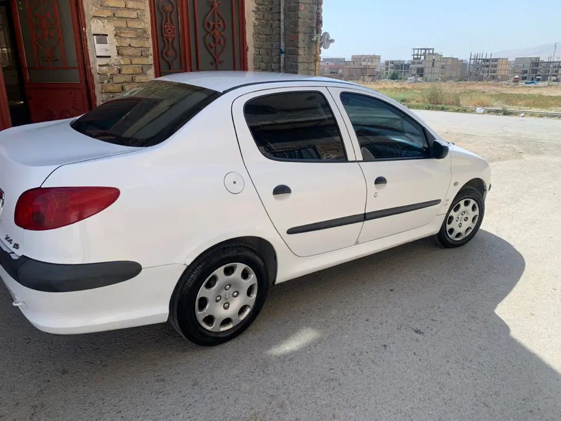 پژو ۲۰۶ صندوق دار v8 - 1394