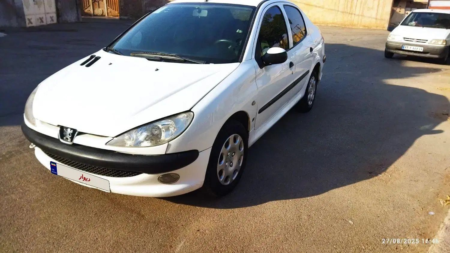 پژو ۲۰۶ صندوق دار v8 - 1395
