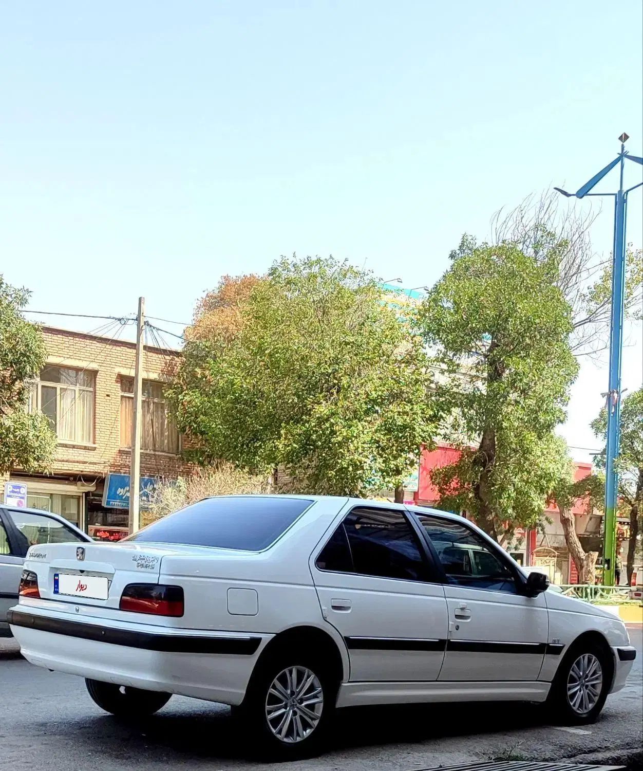 پژو پارس XU7P - 1401