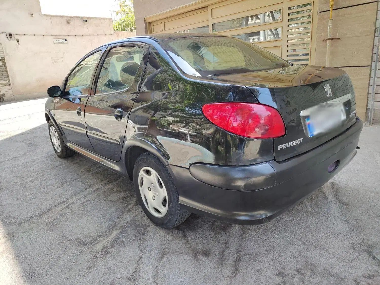پژو ۲۰۶ صندوق دار v8 - 1390