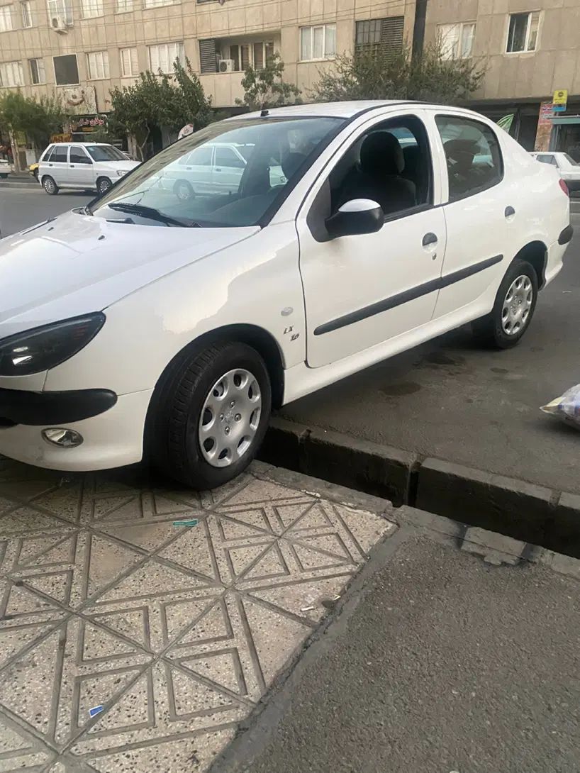 پژو ۲۰۶ صندوق دار v8 - 1391