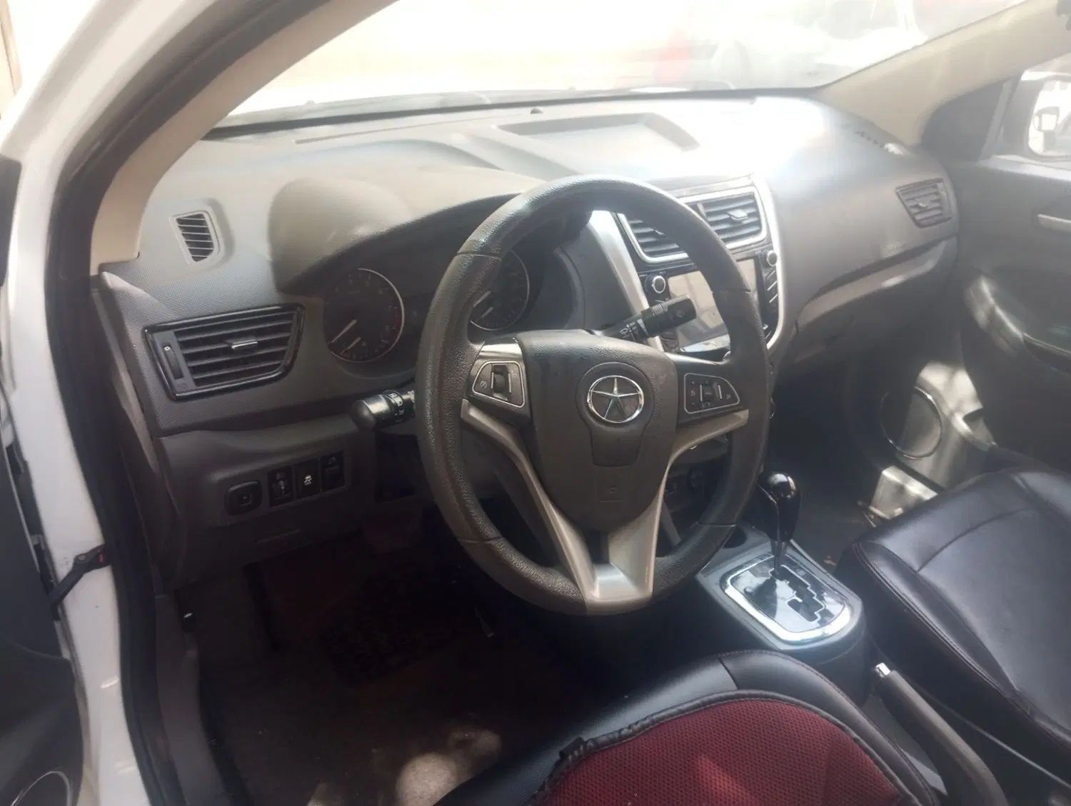 جک J4 اتوماتیک ساده - 1401