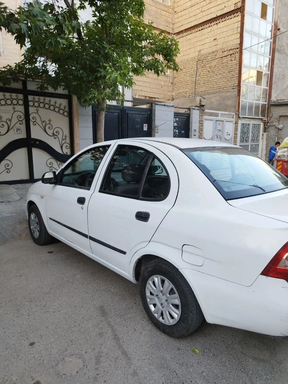 تیبا صندوق دار SX - 1396