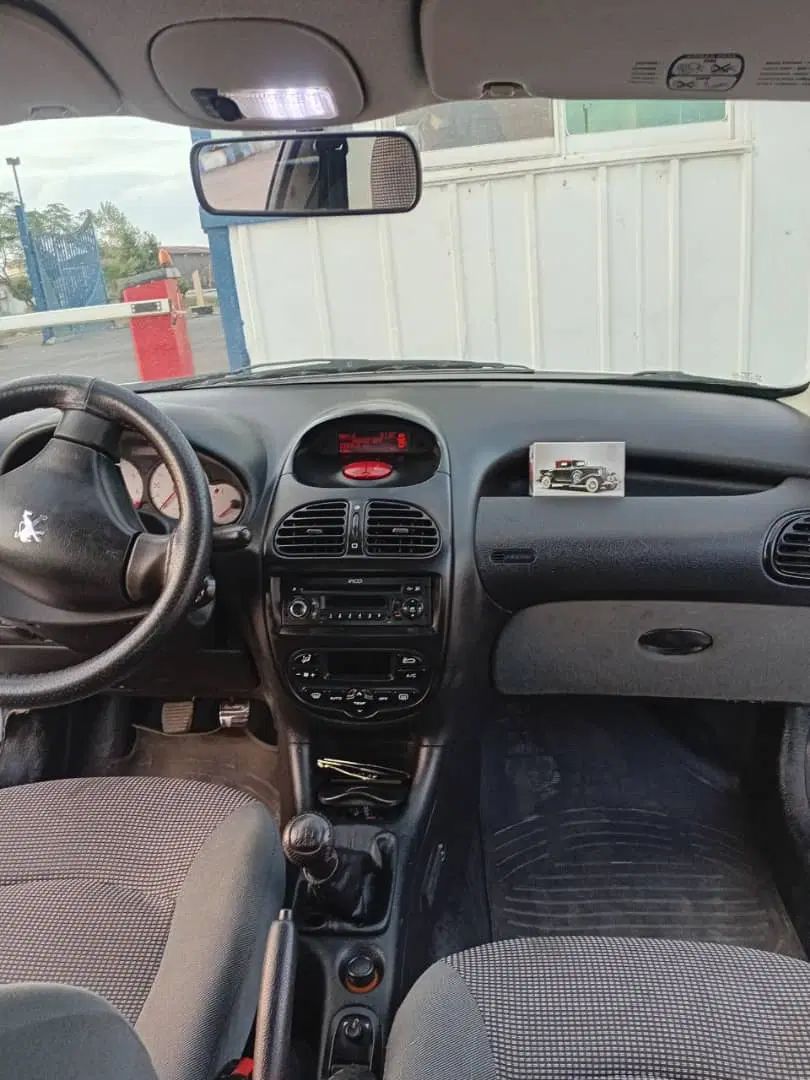 پژو ۲۰۶ صندوق دار v8 - 1397