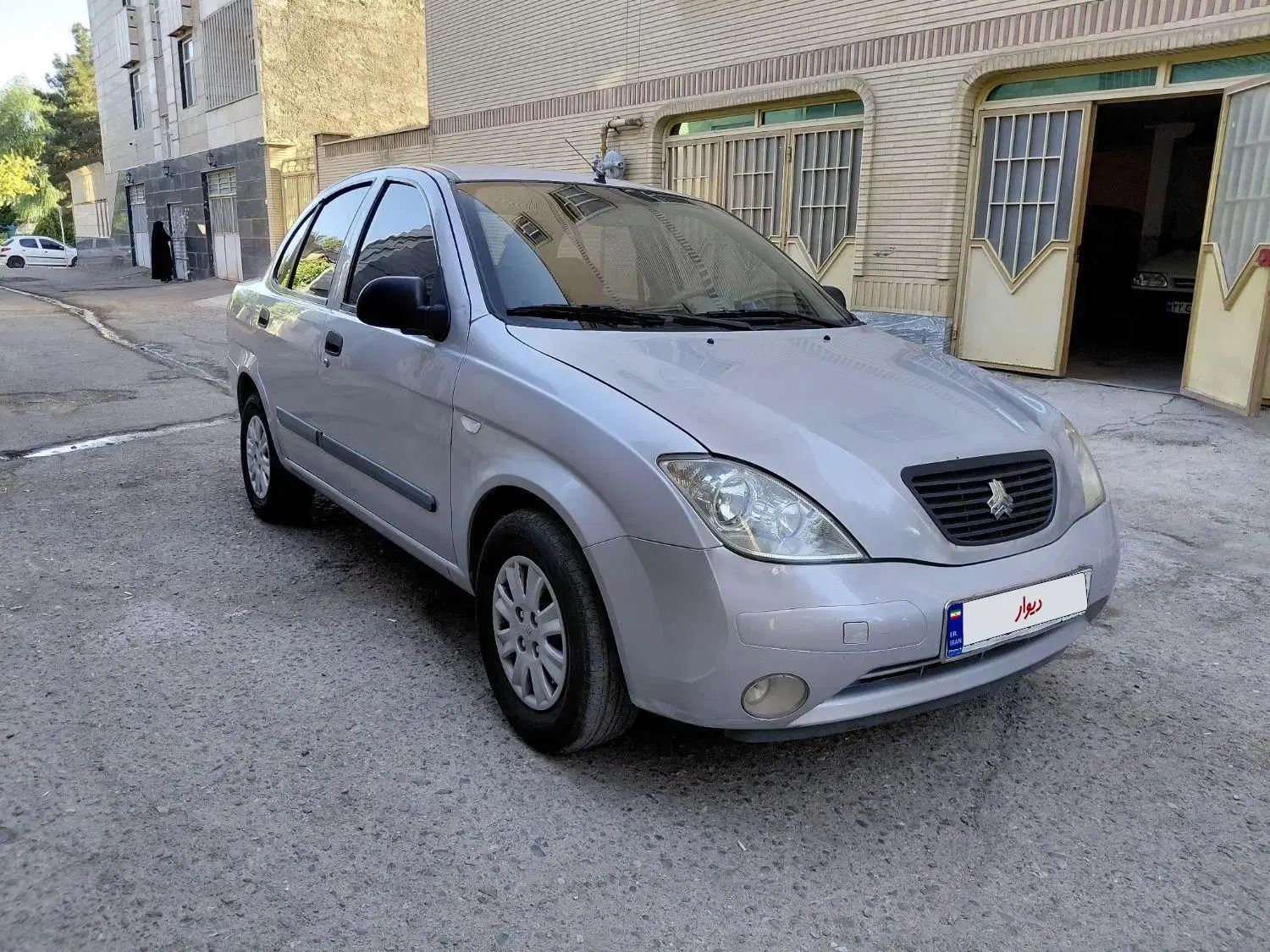 تیبا صندوق دار EX - 1395