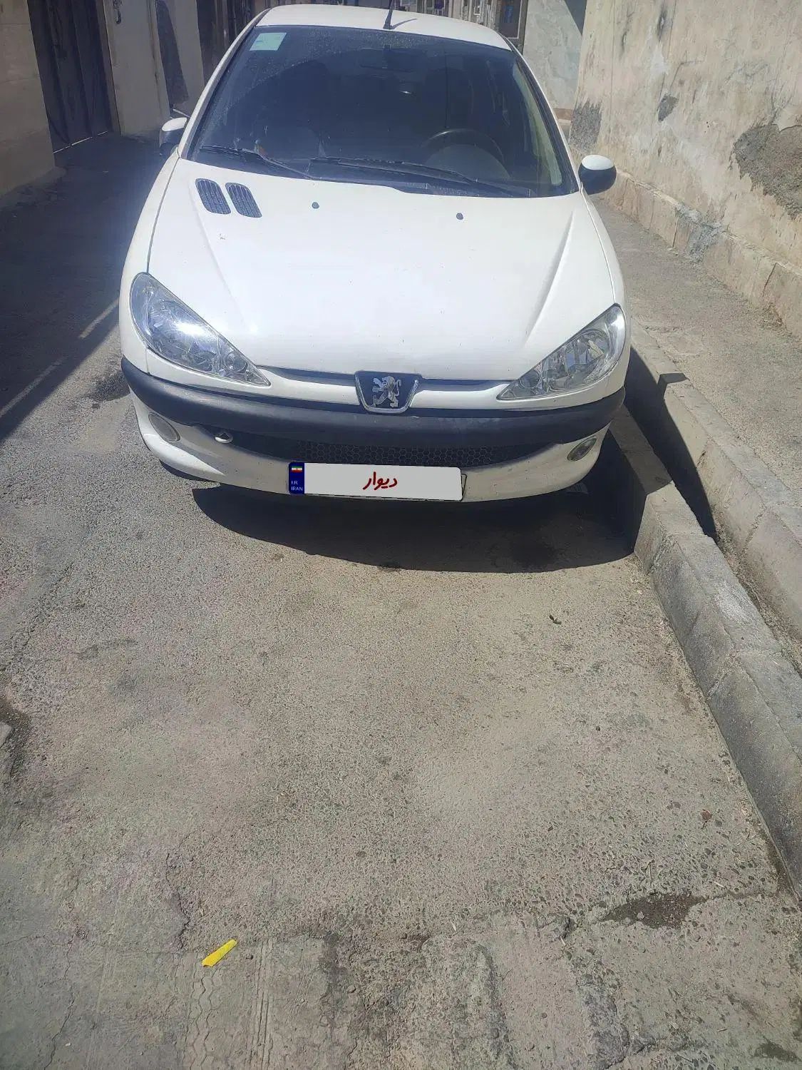 پژو ۲۰۶ صندوق دار v8 - 1395