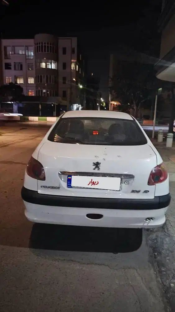 پژو ۲۰۶ صندوق دار v8 - 1393