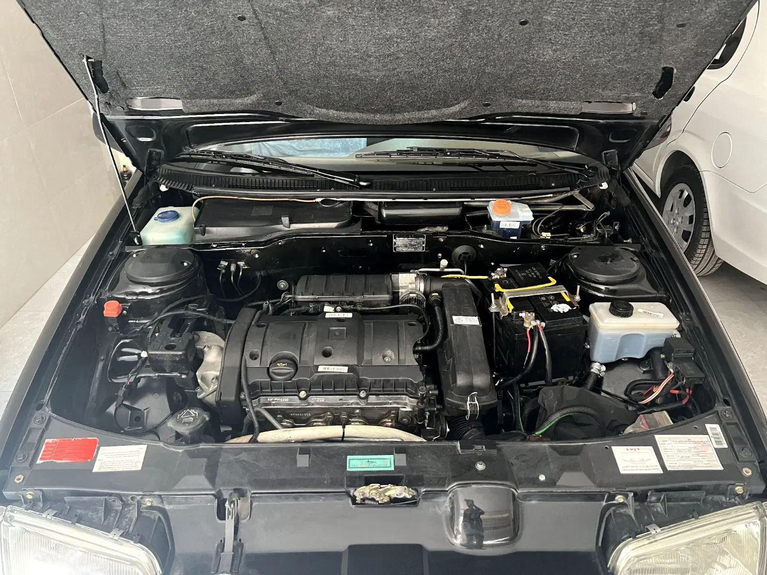 پژو 405 بنزینی GLX - TU5 - 1390