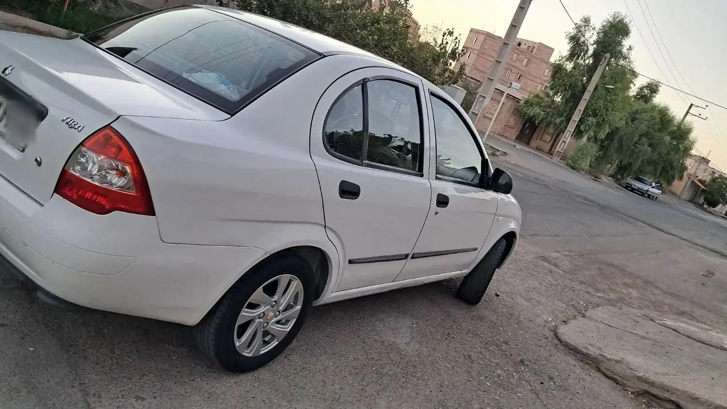 تیبا صندوق دار SX - 1398