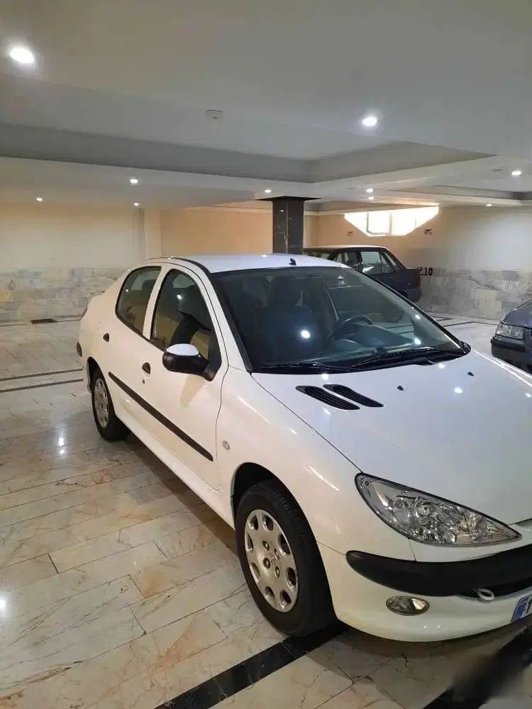 پژو ۲۰۶ صندوق دار v8 - 1396