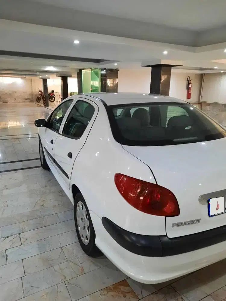 پژو ۲۰۶ صندوق دار v8 - 1396
