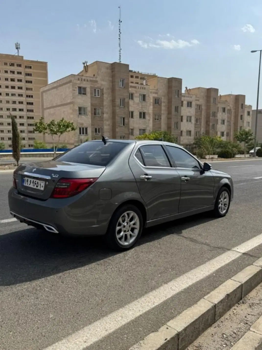 دنا پلاس توربو اتوماتیک - 1401