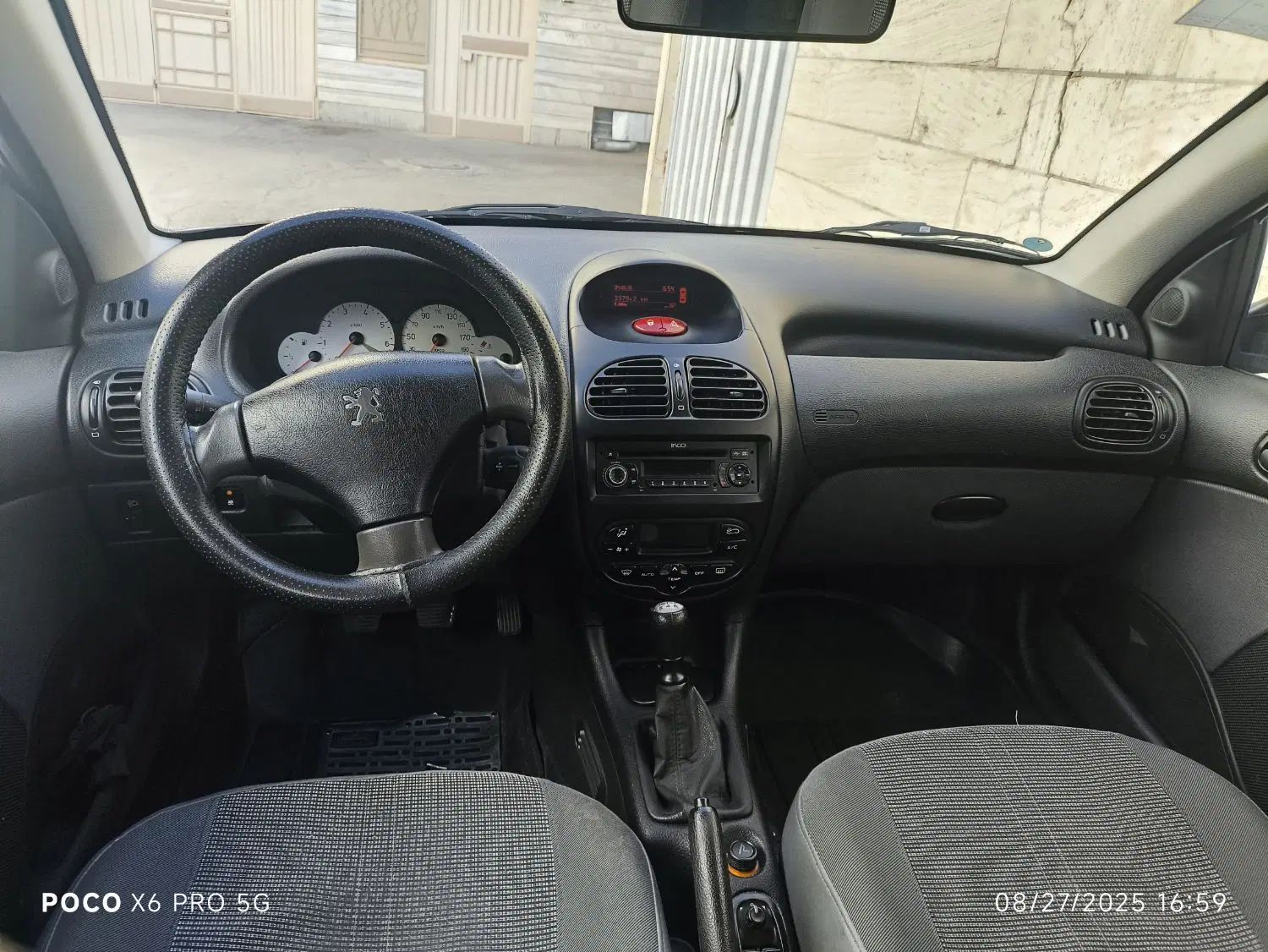 پژو ۲۰۶ صندوق دار v8 - 1396