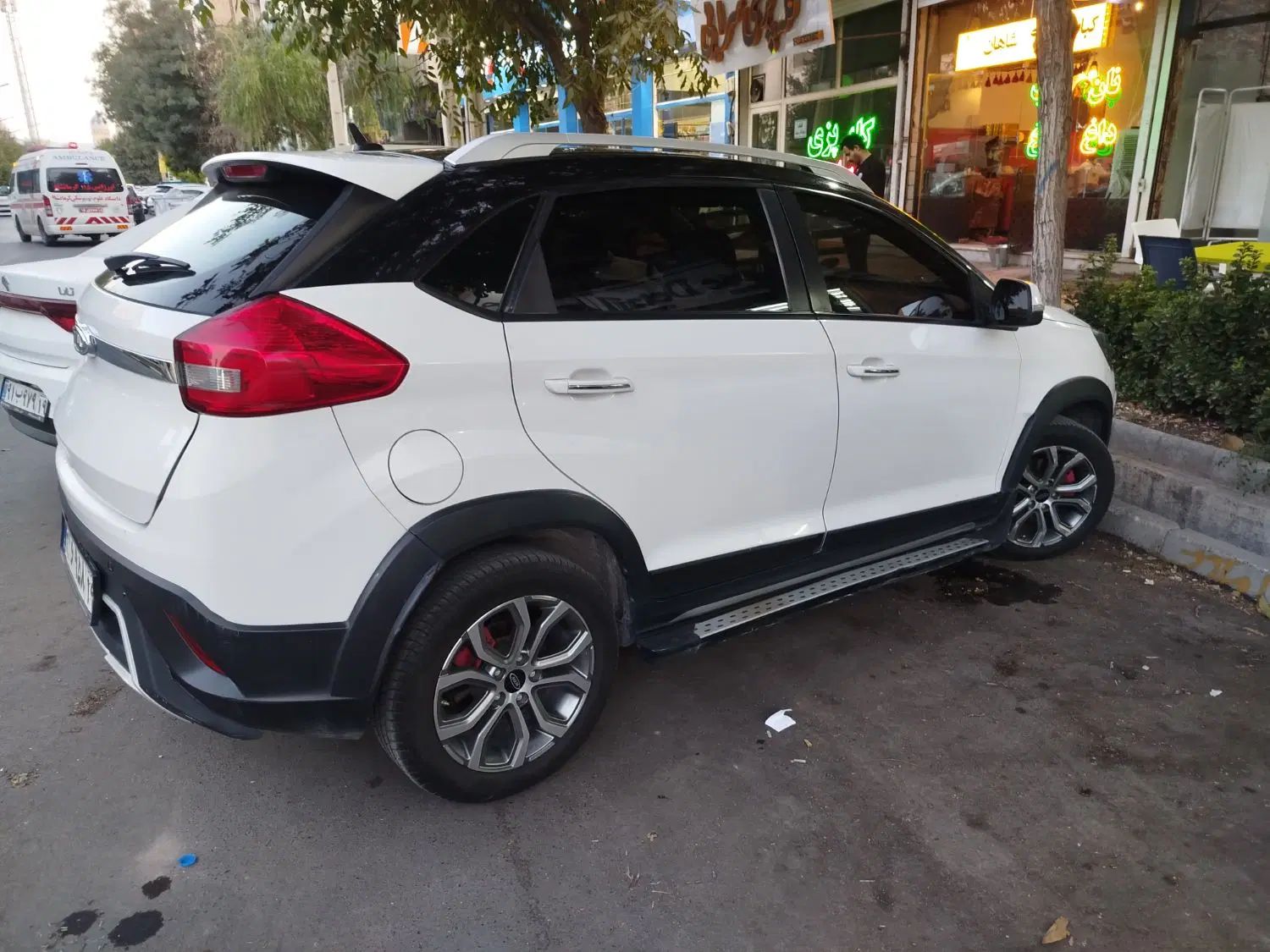 خودرو ام وی ام، X22 آگهی ann_20295959