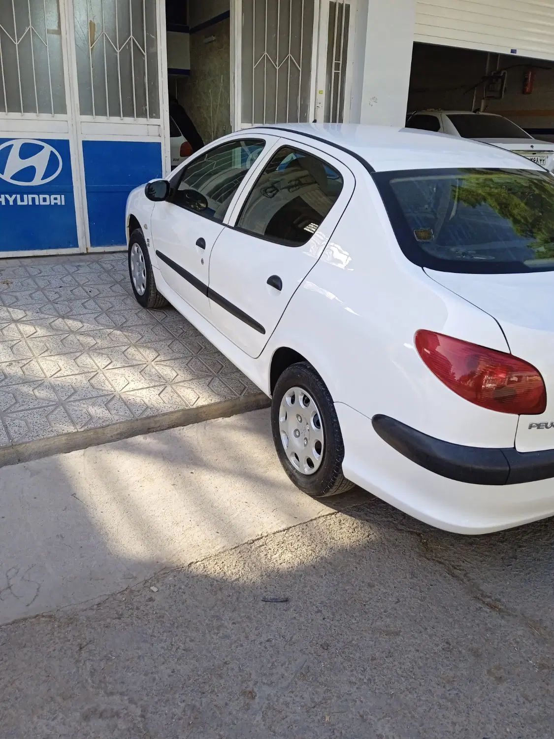 پژو ۲۰۶ صندوق دار v20 - 1390