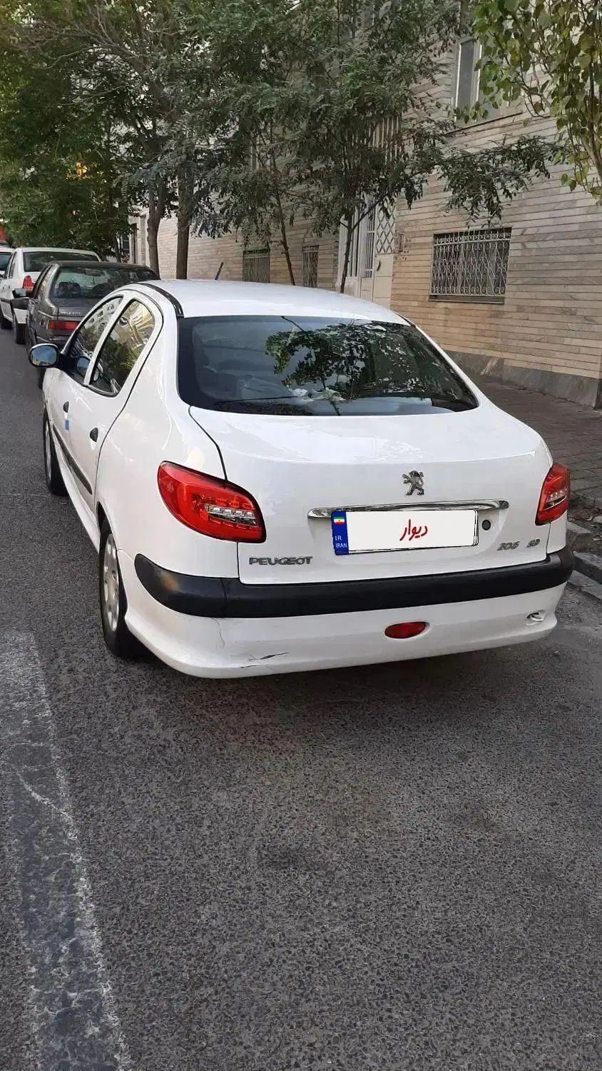 پژو ۲۰۶ صندوق دار v8 - 1393