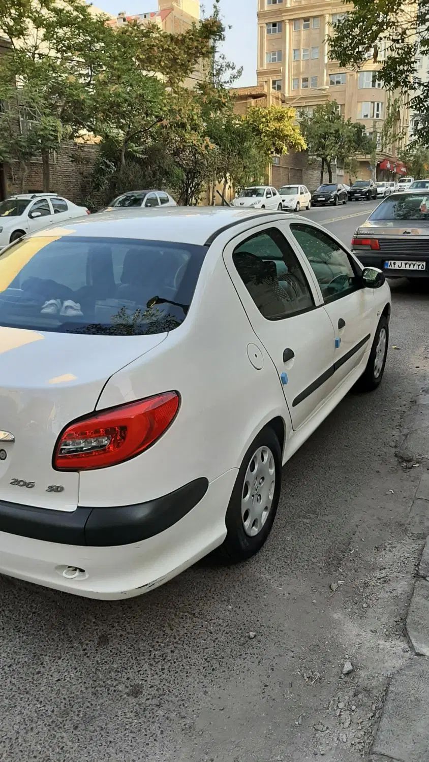 پژو ۲۰۶ صندوق دار v8 - 1393