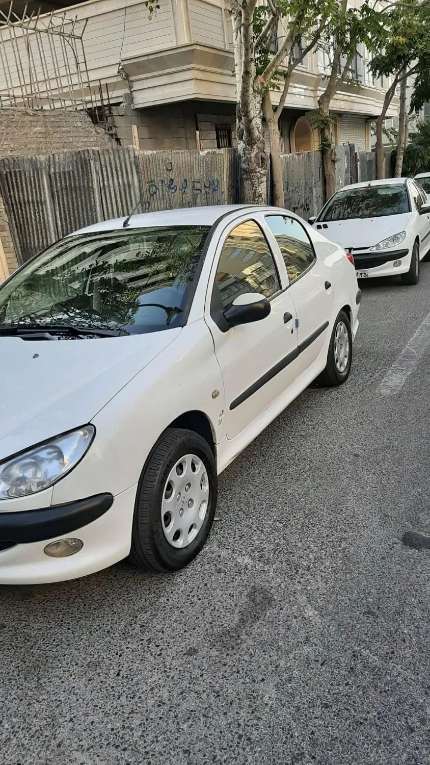 پژو ۲۰۶ صندوق دار v8 - 1393