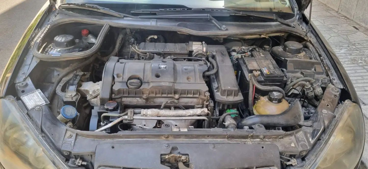 پژو ۲۰۶ صندوق دار v8 - 1396