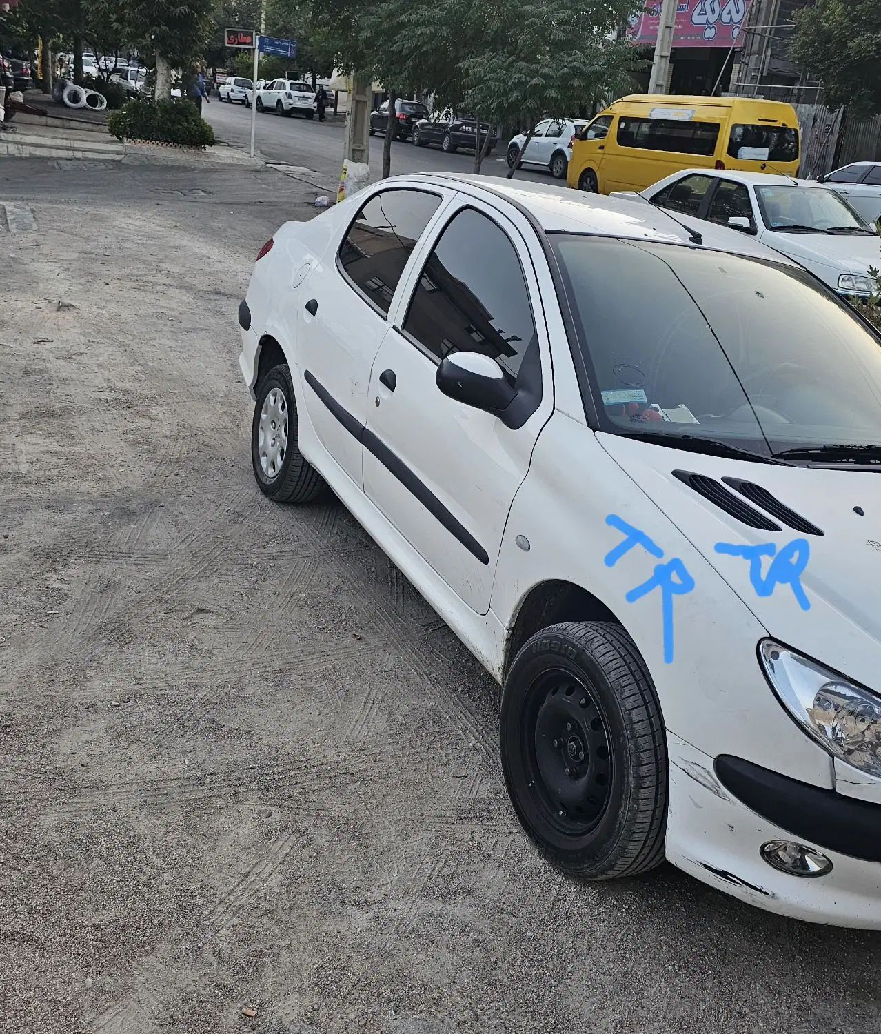 پژو ۲۰۶ صندوق دار v20 - 1391